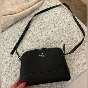 Crossbody kate spade black purse